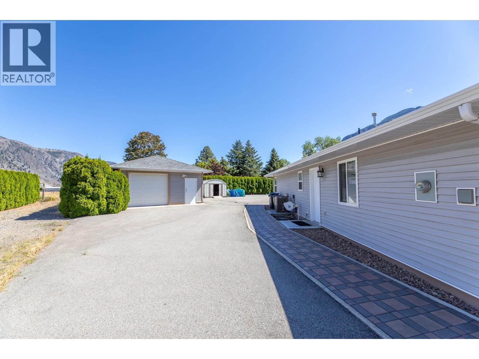 Photo 35 of 517 Vanderlinde Drive, Keremeos BC
