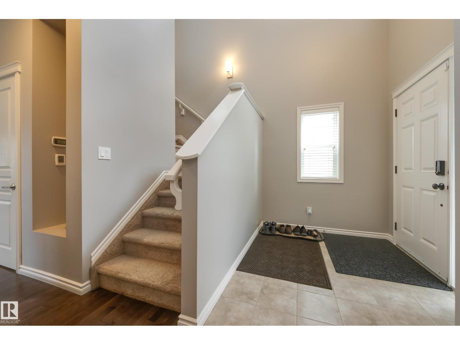 Photo 3 of 5734 175 A Av Nw, Edmonton AB