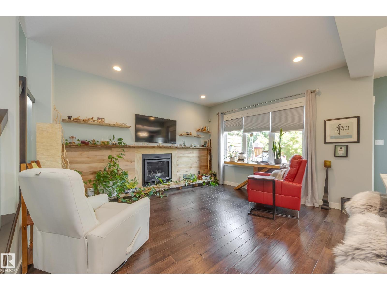 Photo 6 of 3721 Parker Co Sw, Edmonton AB
