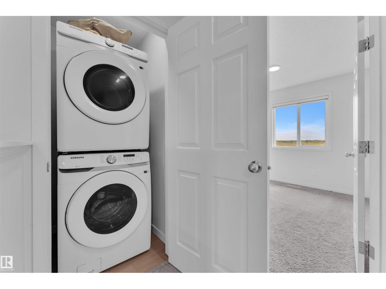 Photo 27 of 7129 46 A St, Beaumont AB