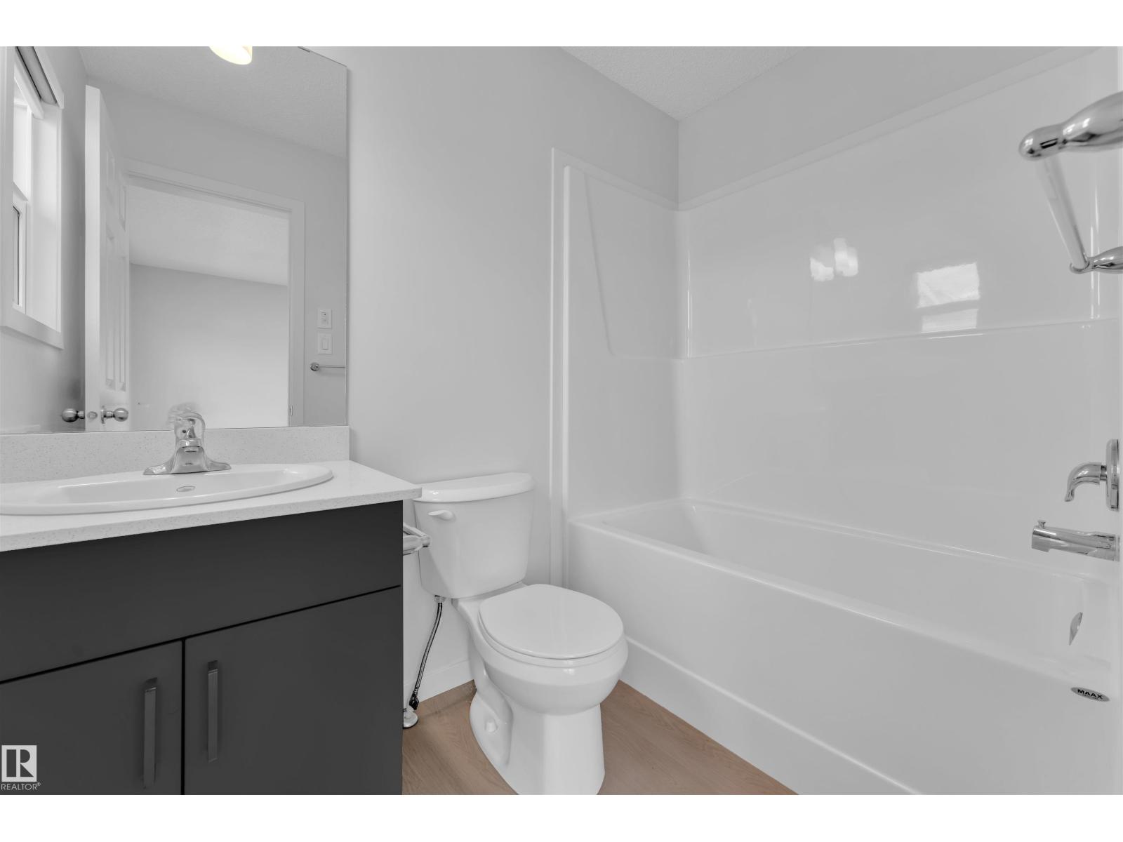 Photo 31 of 7129 46 A St, Beaumont AB