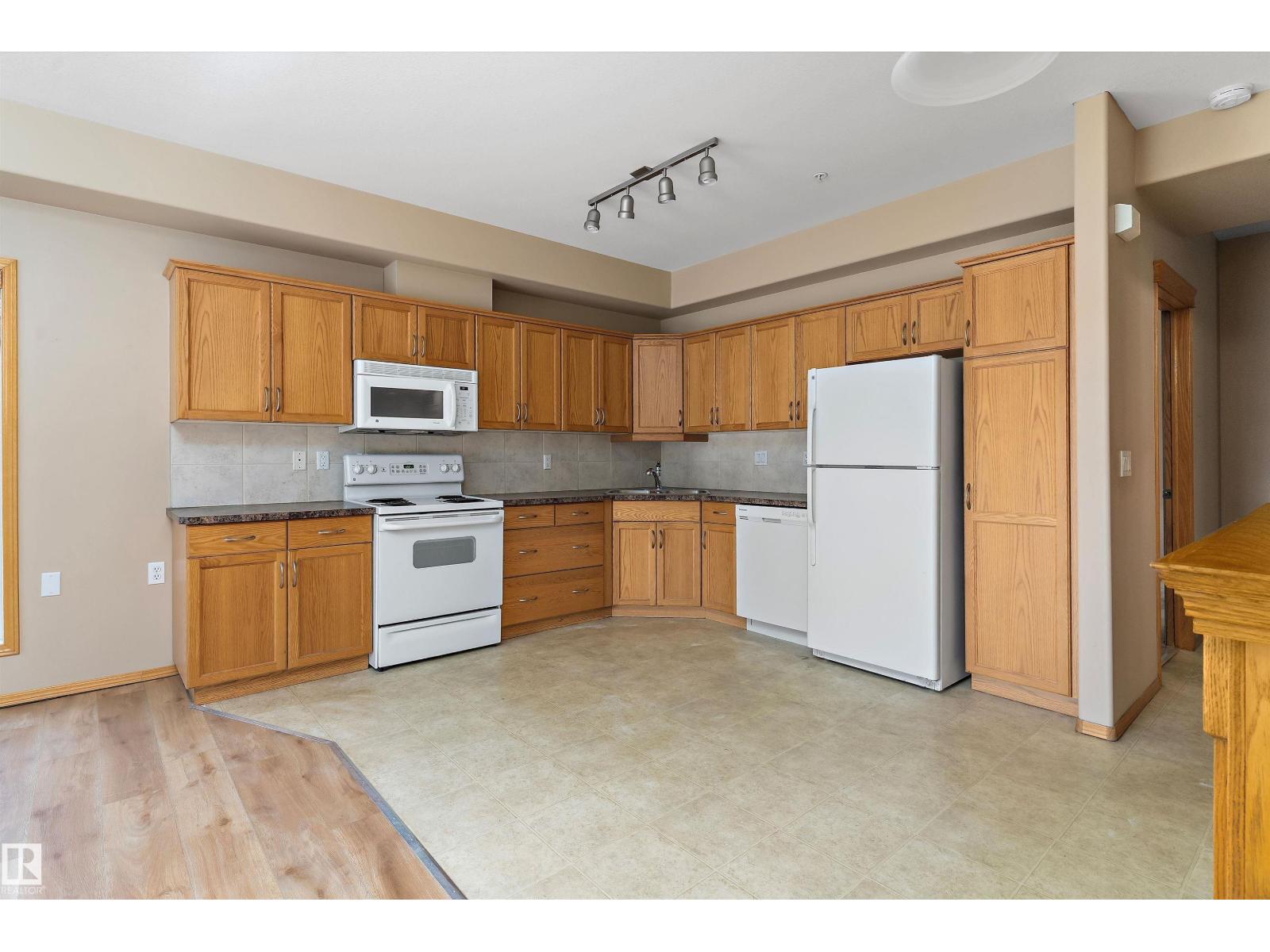 Photo 34 of 102 612 111 St Sw, Edmonton AB