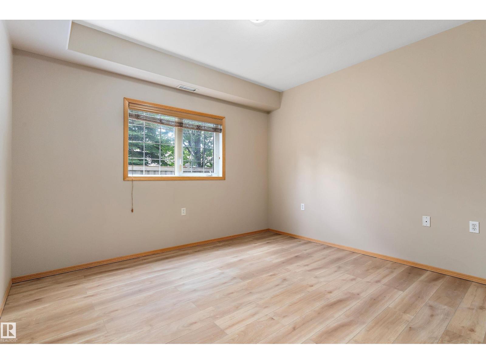 Photo 9 of 102 612 111 St Sw, Edmonton AB