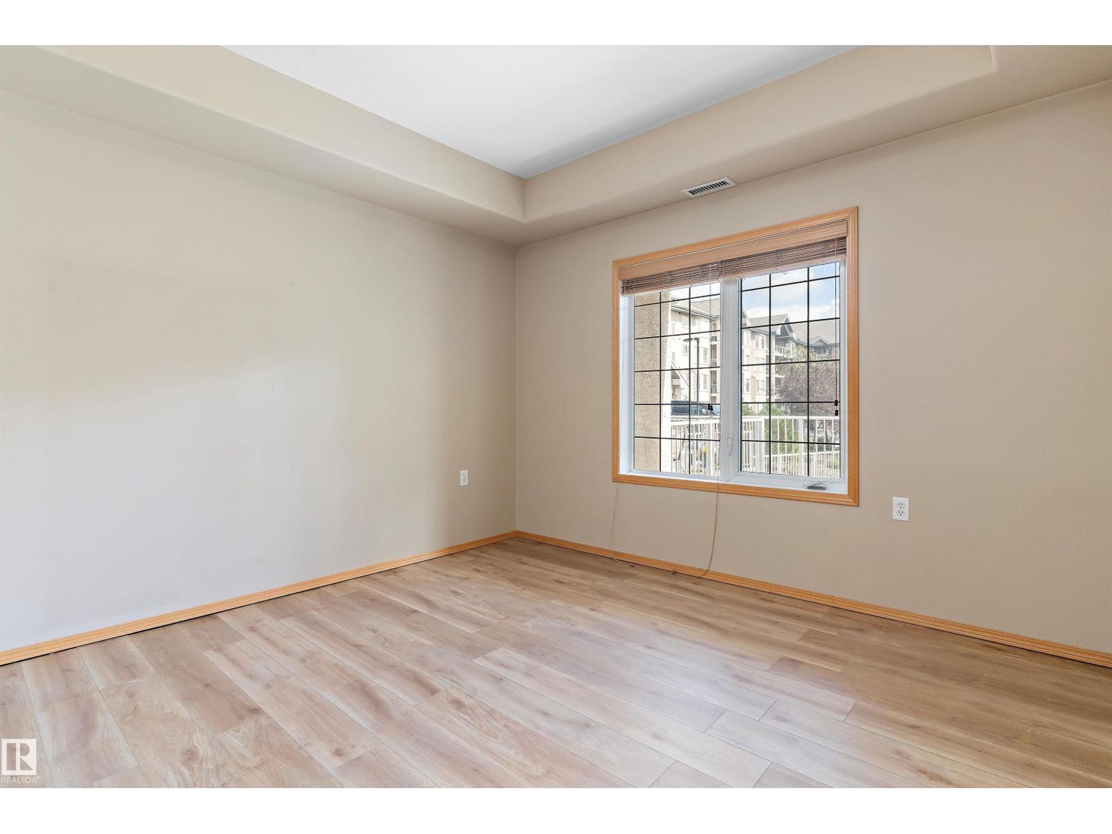 Photo 17 of 102 612 111 St Sw, Edmonton AB