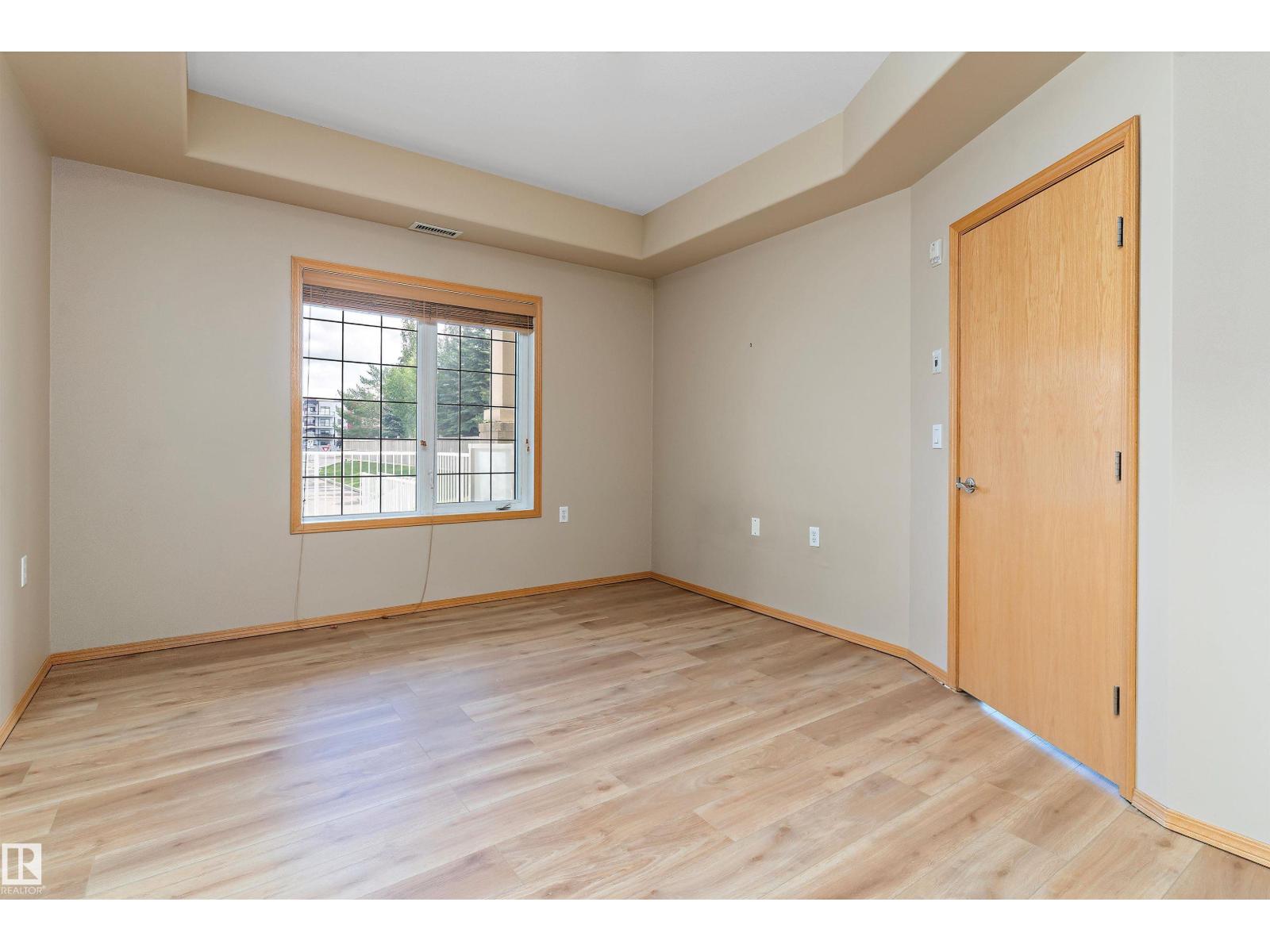 Photo 14 of 102 612 111 St Sw, Edmonton AB