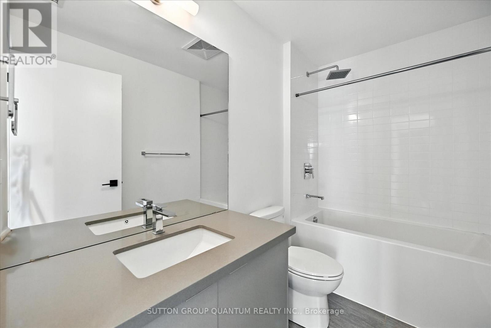 Photo 10 of 611 2489 Taunton Road, Oakville ON