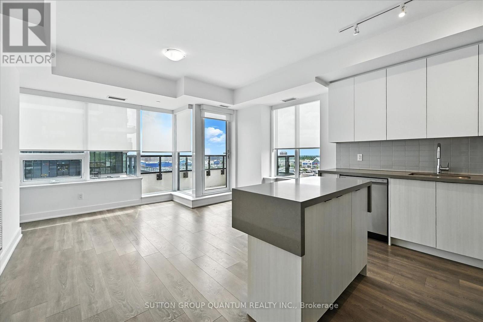 Photo 11 of 611 2489 Taunton Road, Oakville ON