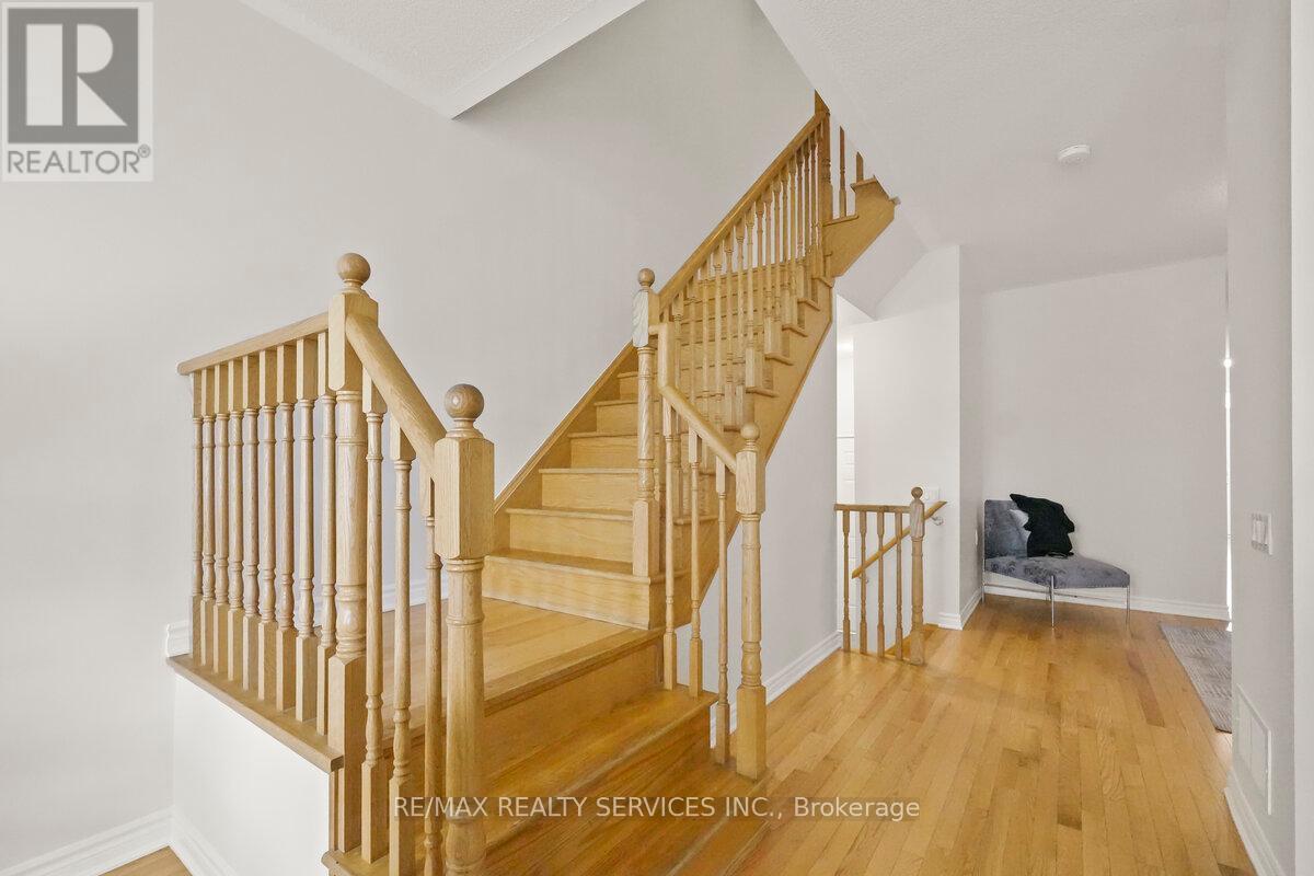 Photo 20 of 9 Phyllis Drive, Caledon ON