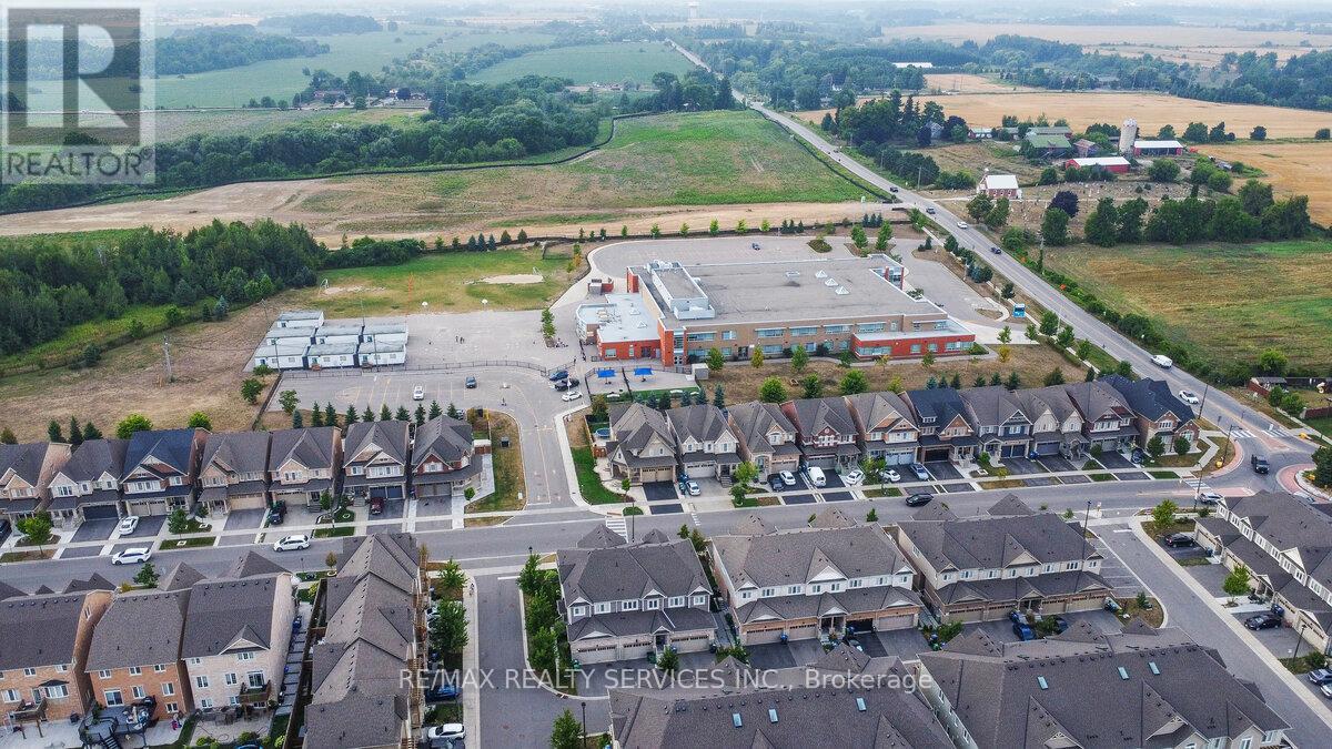 Photo 44 of 9 Phyllis Drive, Caledon ON