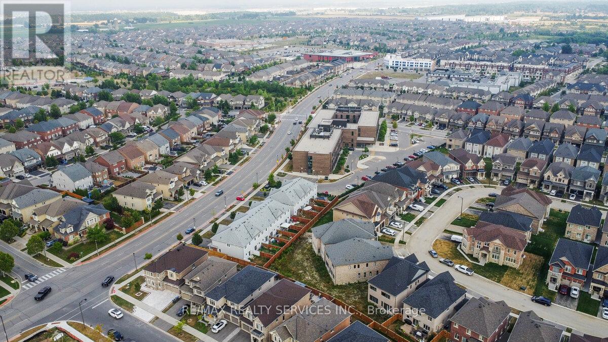 Photo 45 of 9 Phyllis Drive, Caledon ON