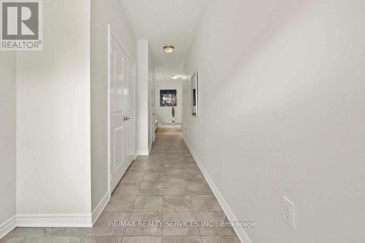 Photo 6 of 9 Phyllis Drive, Caledon ON