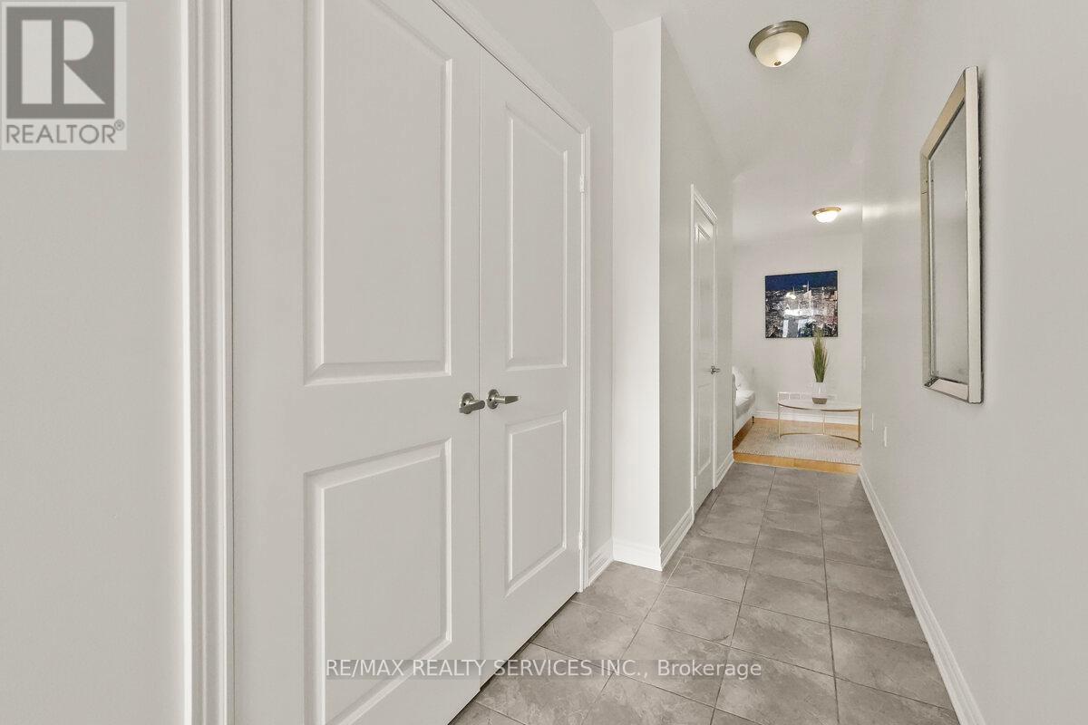 Photo 7 of 9 Phyllis Drive, Caledon ON