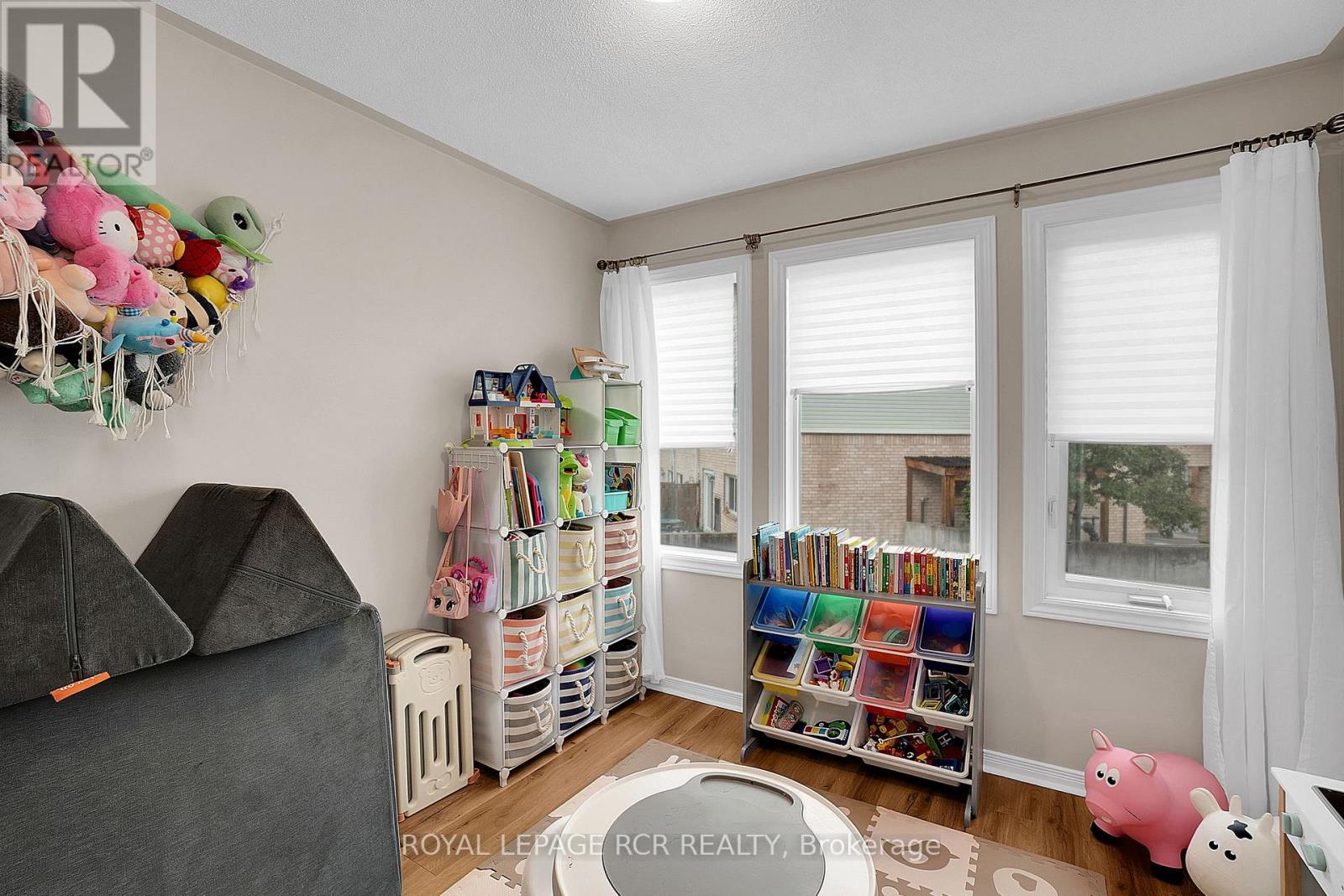 Photo 17 of 3 A Robert Lane, Halton Hills ON