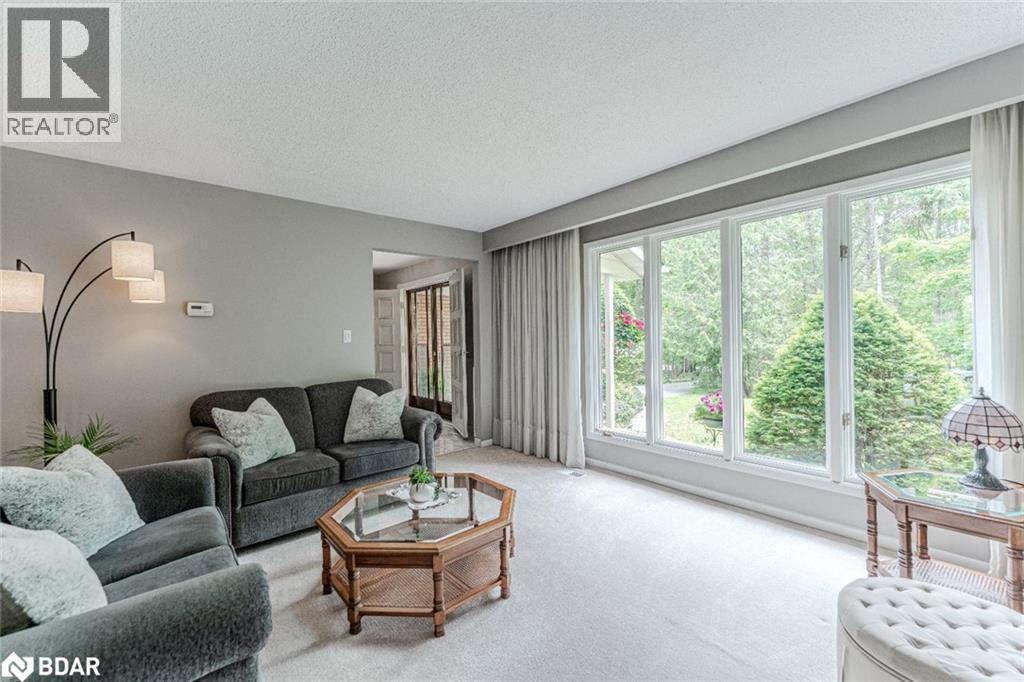 Photo 10 of 102 Tudhope Boulevard, Oromedonte ON