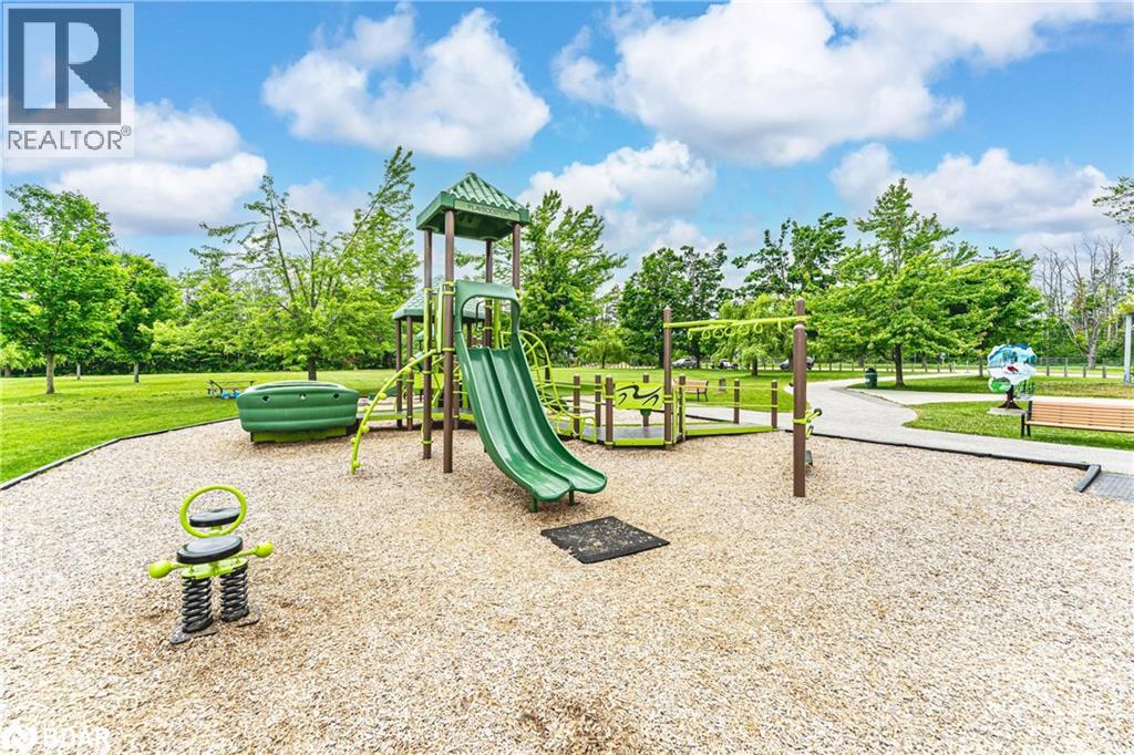 Photo 34 of 102 Tudhope Boulevard, Oromedonte ON