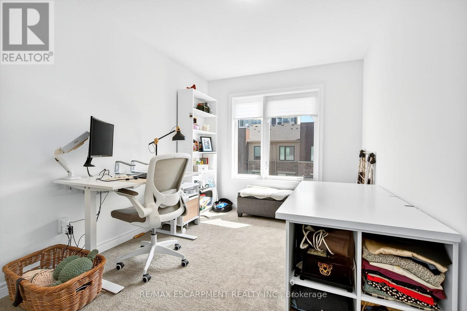 Photo 30 of 27 Dryden Lane, Hamilton ON