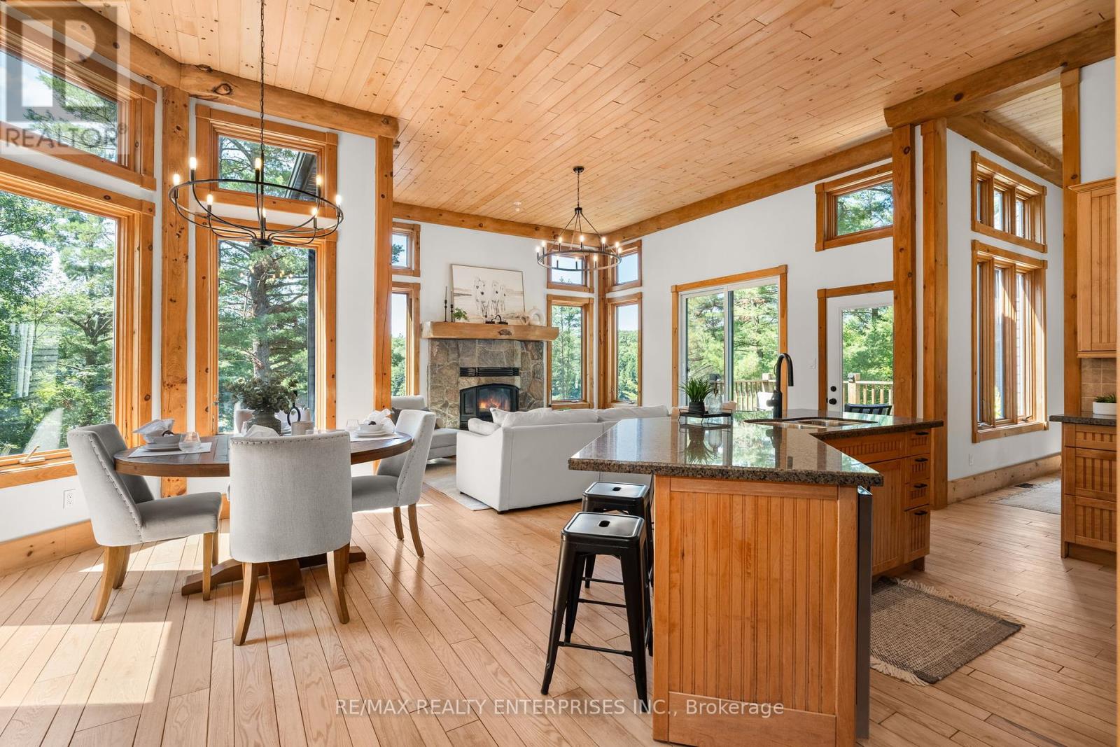 Photo 6 of 49 Estates Drive, Muskoka Lakes ON