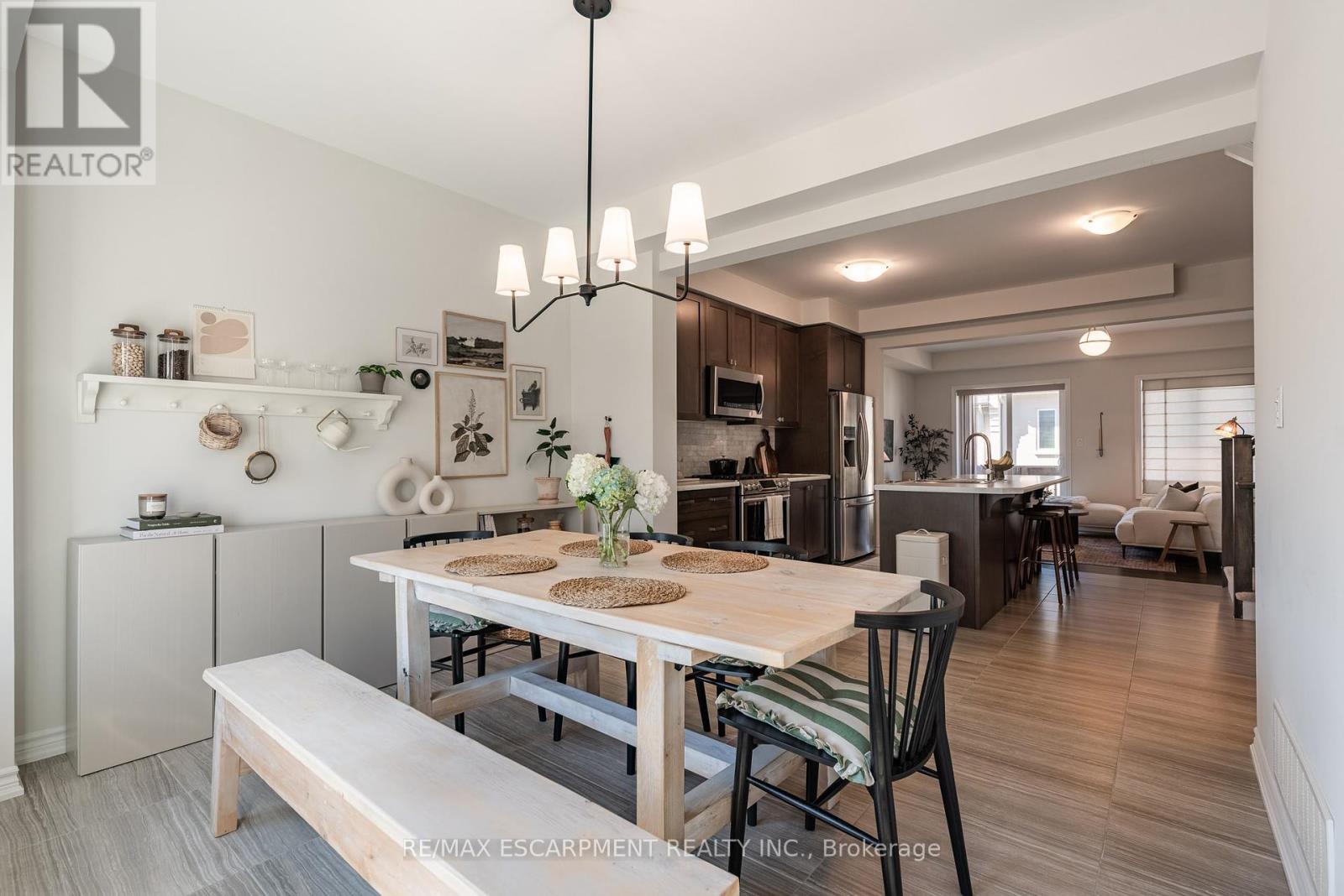 Photo 12 of 108 Borers Creek Circle, Hamilton ON