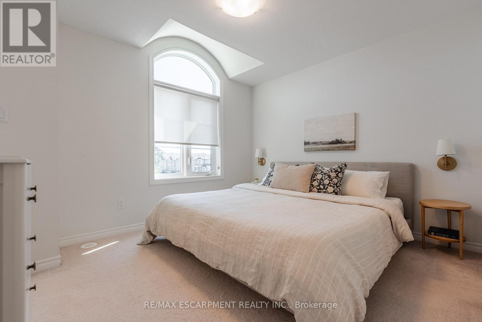 Photo 26 of 108 Borers Creek Circle, Hamilton ON