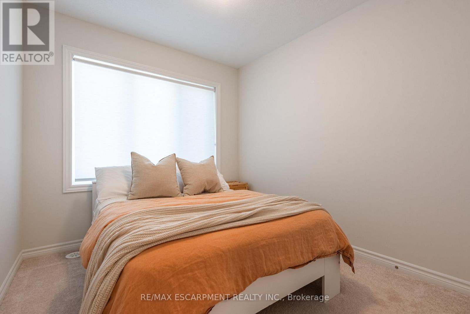Photo 30 of 108 Borers Creek Circle, Hamilton ON