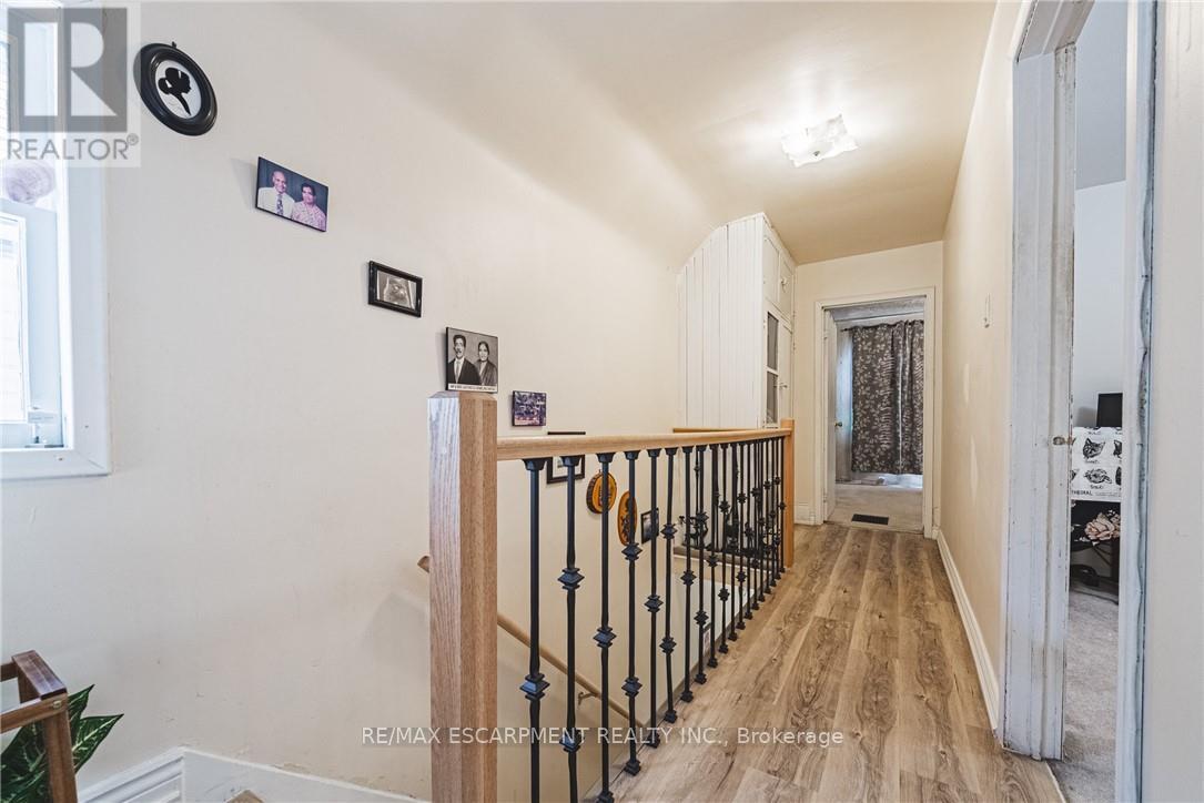 Photo 10 of 64 Kinrade Avenue, Hamilton ON