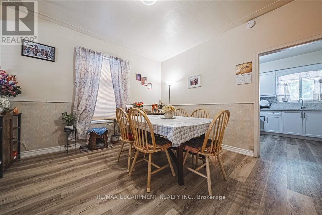 Photo 7 of 64 Kinrade Avenue, Hamilton ON