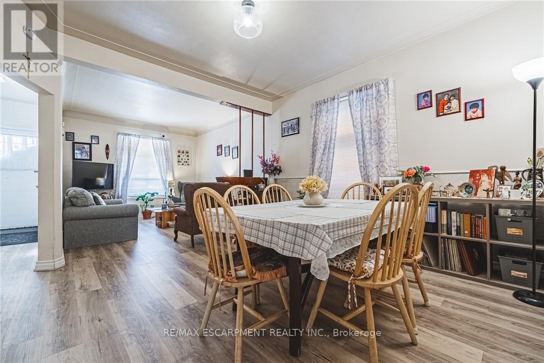 Photo 8 of 64 Kinrade Avenue, Hamilton ON