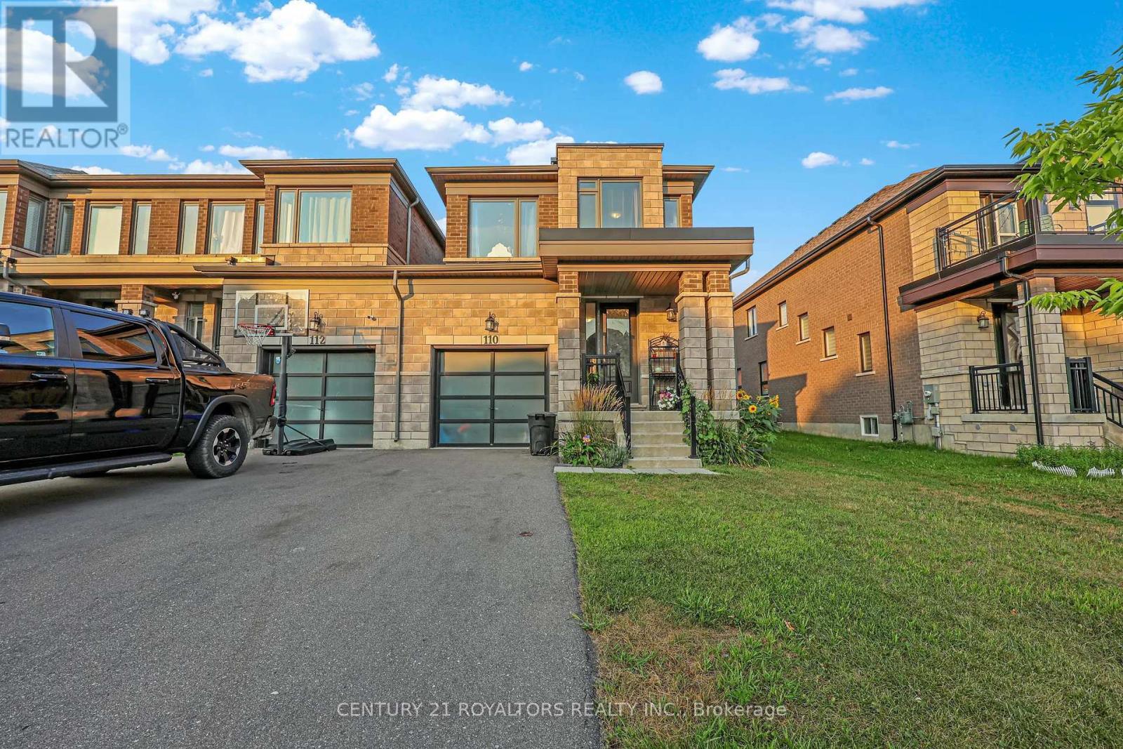 Photo 34 of 110 Huntingford Trail, Woodstock ON
