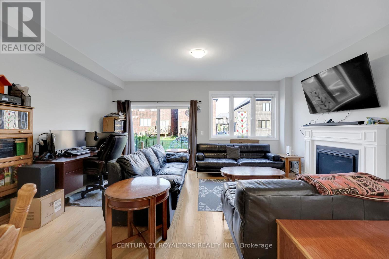 Photo 1 of 110 Huntingford Trail, Woodstock ON