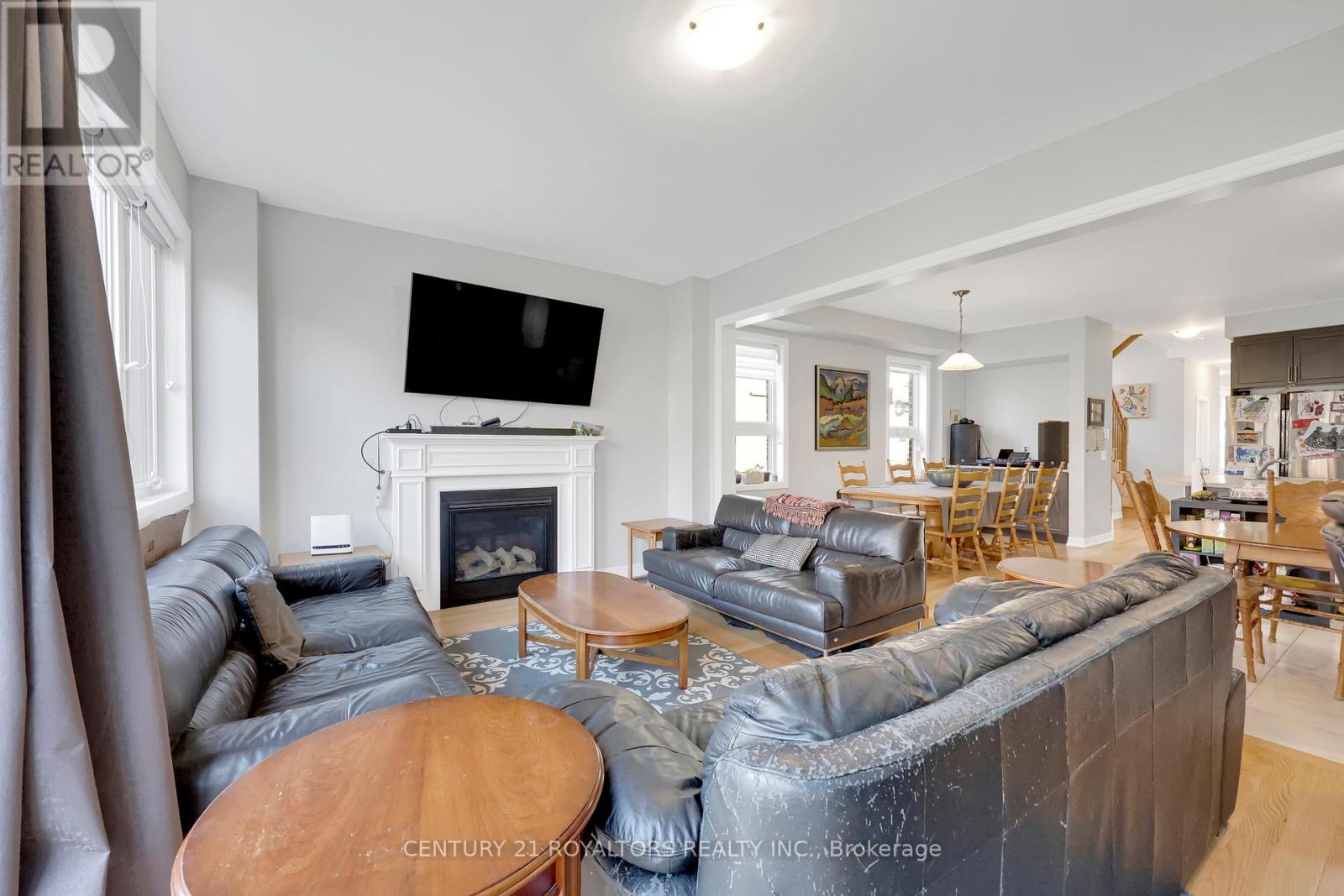Photo 10 of 110 Huntingford Trail, Woodstock ON