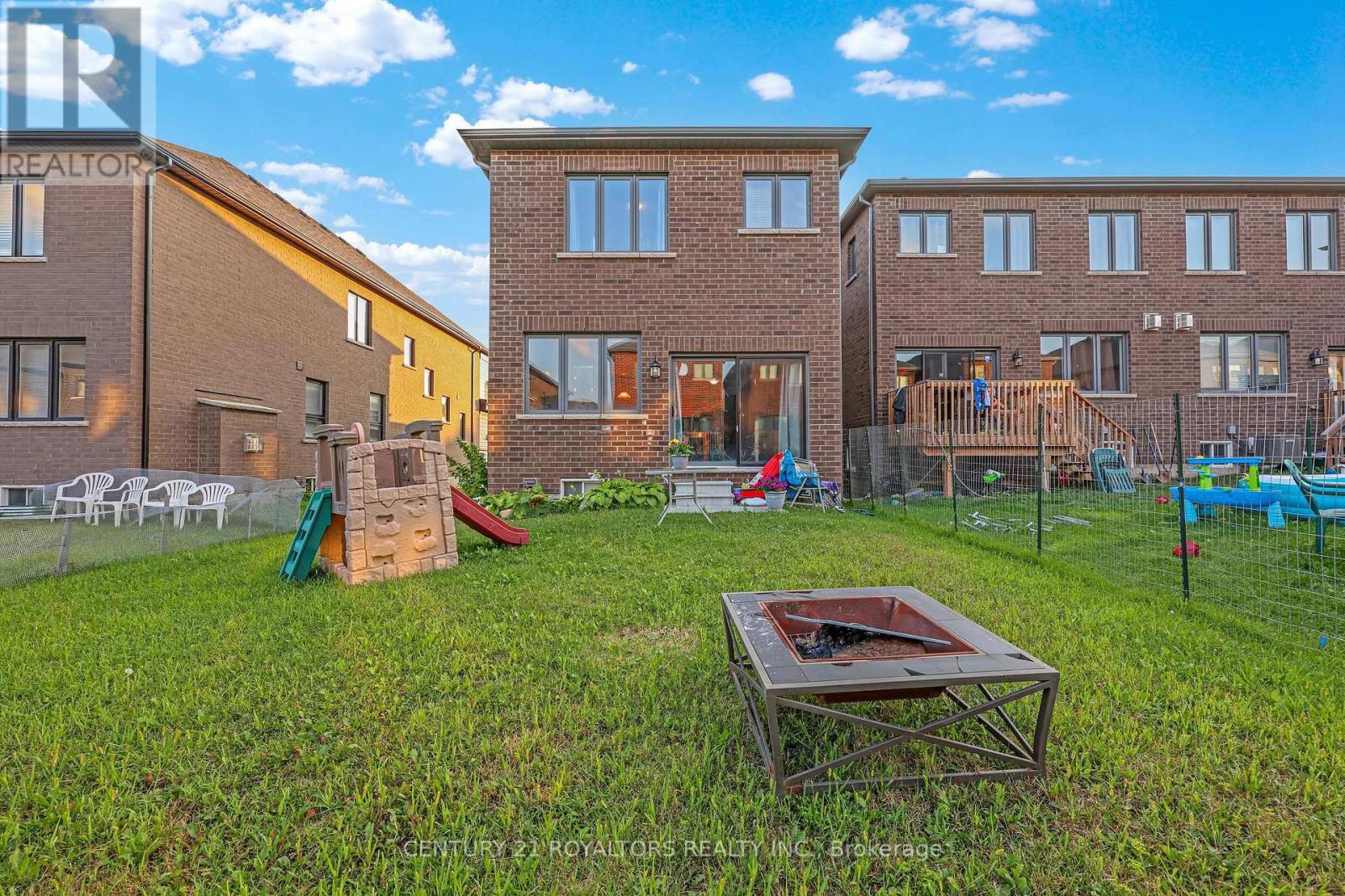 Photo 27 of 110 Huntingford Trail, Woodstock ON