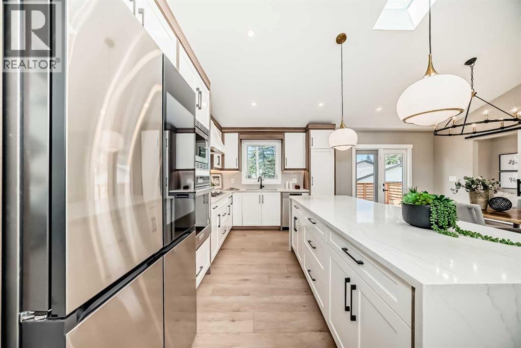 Single Family House Bi-level for Sale in   Avenue SE Lake Bonavista Calgary 