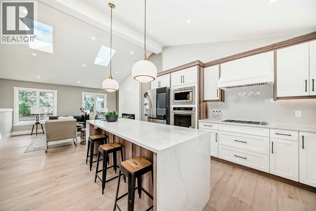Single Family House Bi-level for Sale in   Avenue SE Lake Bonavista Calgary 