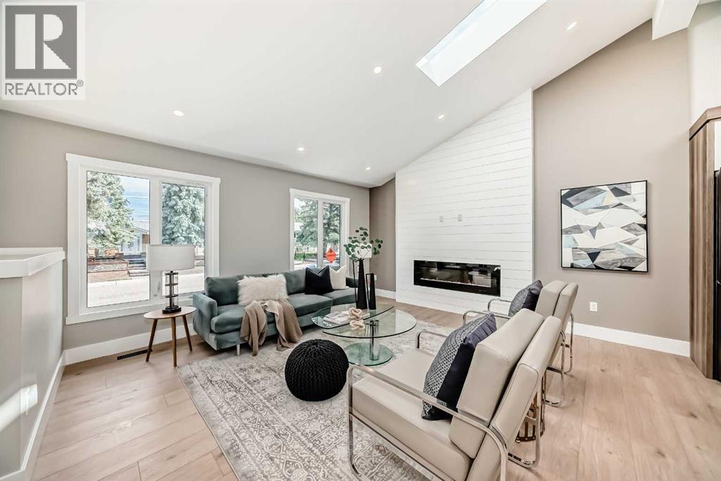 Single Family House Bi-level for Sale in   Avenue SE Lake Bonavista Calgary 