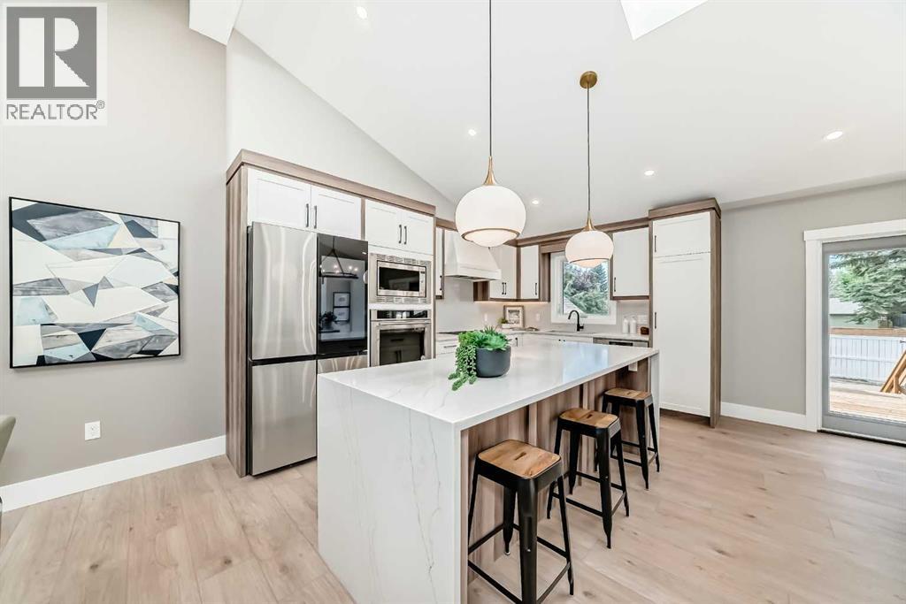 Single Family House Bi-level for Sale in   Avenue SE Lake Bonavista Calgary 