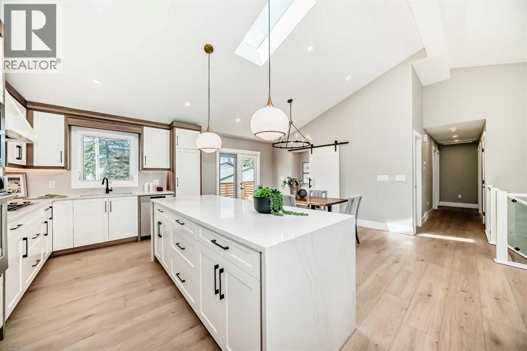 Single Family House Bi-level for Sale in   Avenue SE Lake Bonavista Calgary 