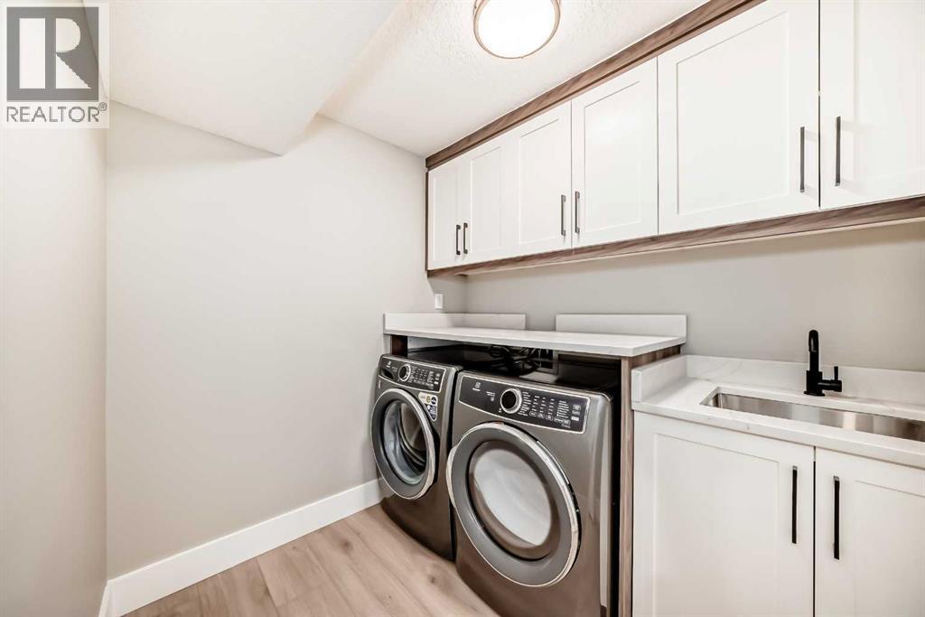 Single Family House Bi-level for Sale in   Avenue SE Lake Bonavista Calgary 