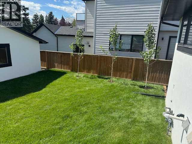 Single Family House Bi-level for Sale in   Avenue SE Lake Bonavista Calgary 