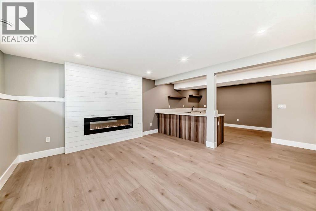 Single Family House Bi-level for Sale in   Avenue SE Lake Bonavista Calgary 