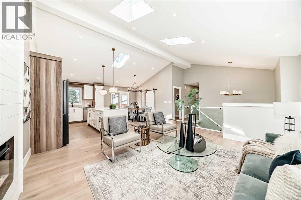 Single Family House Bi-level for Sale in   Avenue SE Lake Bonavista Calgary 