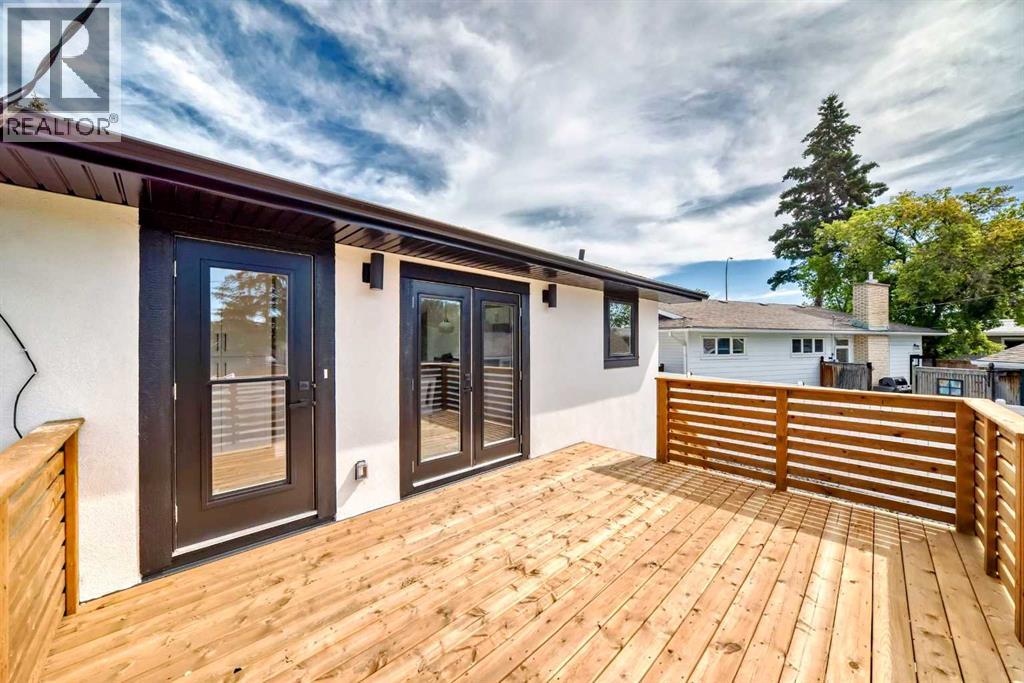 Single Family House Bi-level for Sale in   Avenue SE Lake Bonavista Calgary 