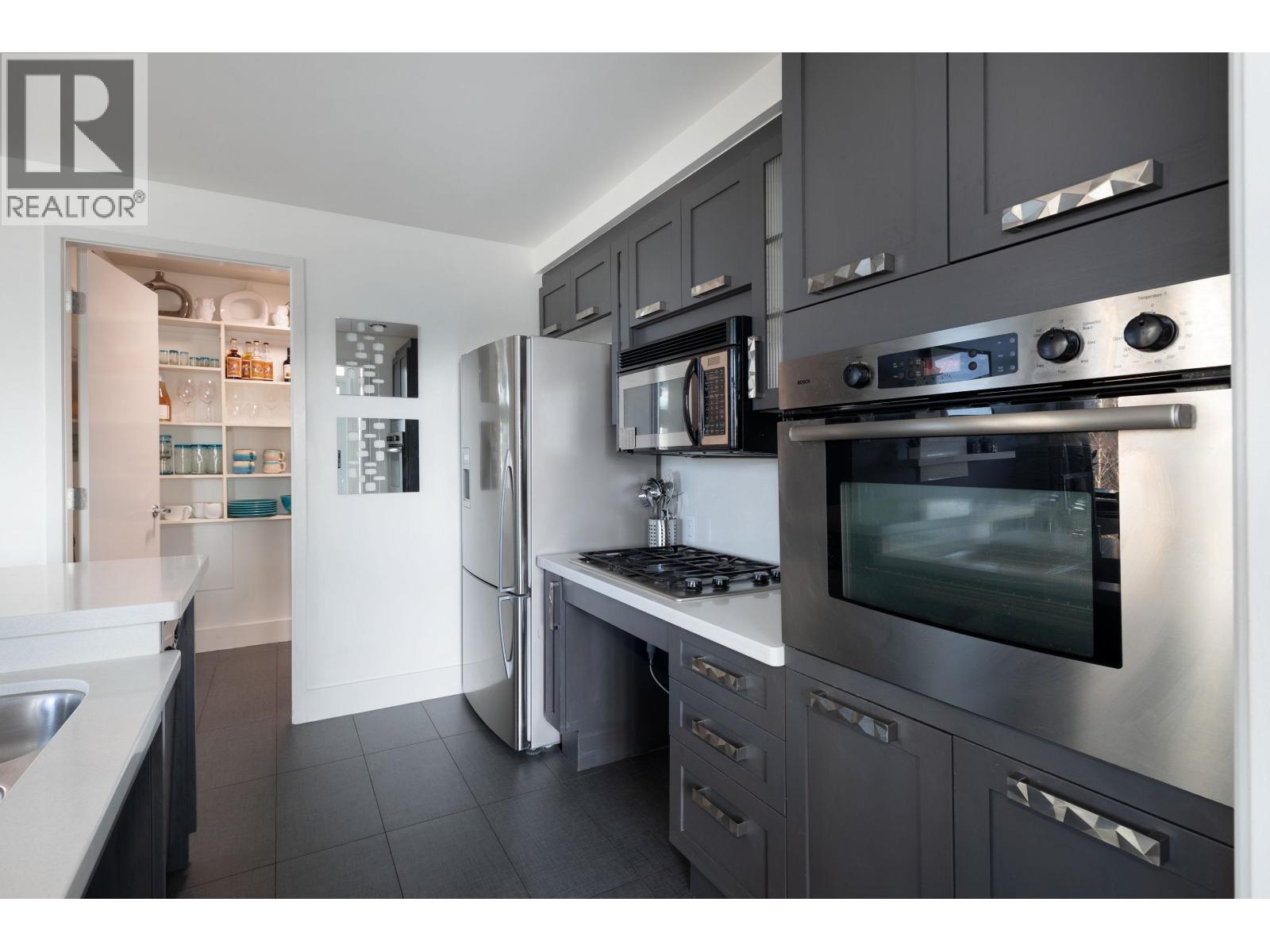 Photo 8 of 506 1483 Homer Street, Vancouver BC