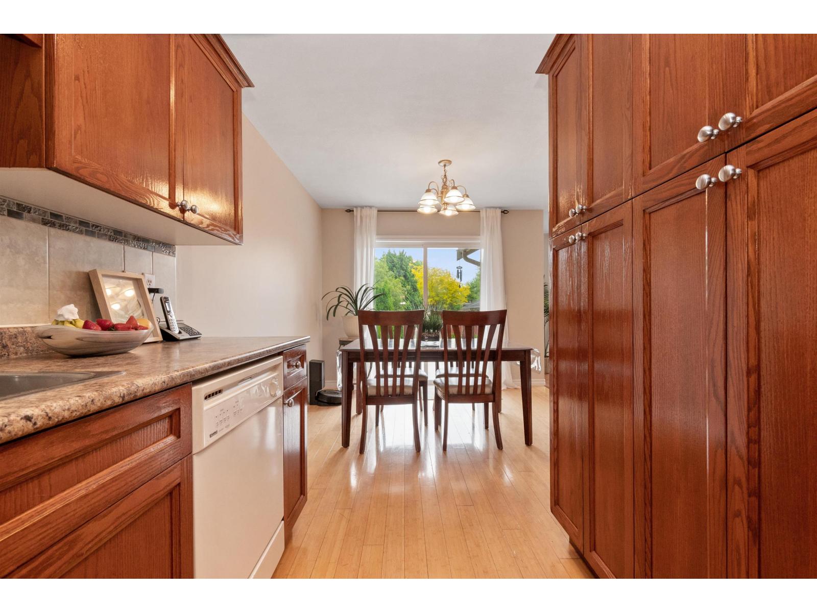 Photo 12 of A 46604 Ramona Drive Chilliwack Proper South, Chilliwack BC