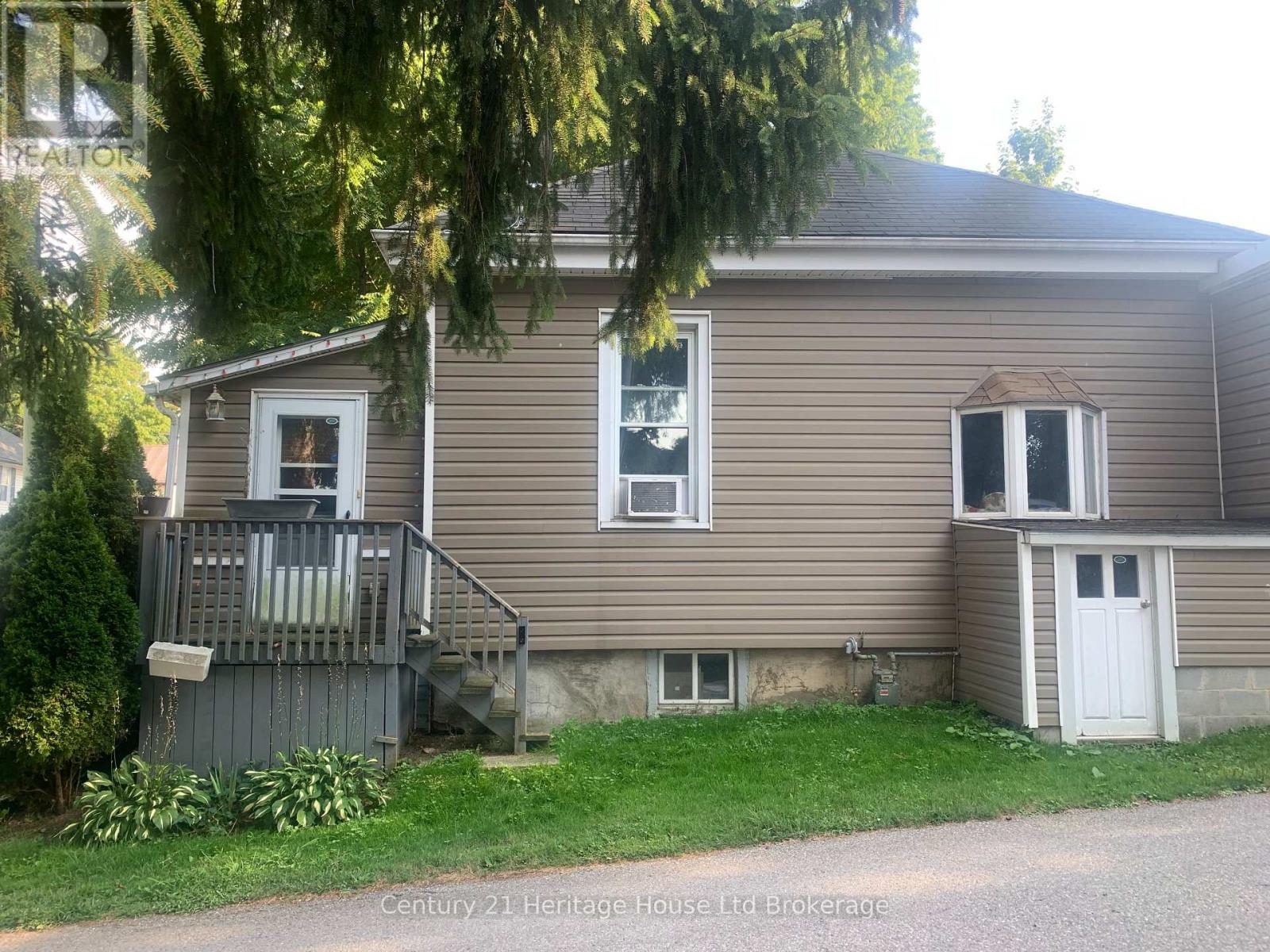 Photo 9 of 22 Fyfe Avenue, Woodstock ON