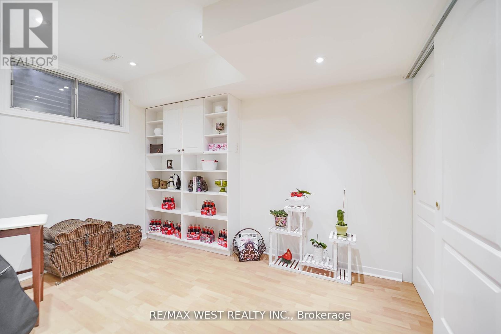 Photo 9 of 6 Yetta Shepway, Toronto ON