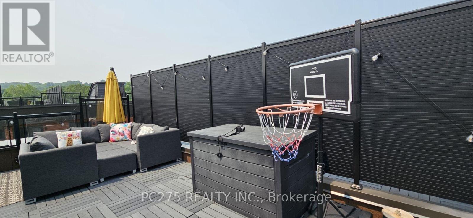 Photo 27 of 34 2 Willow Street, Brant ON