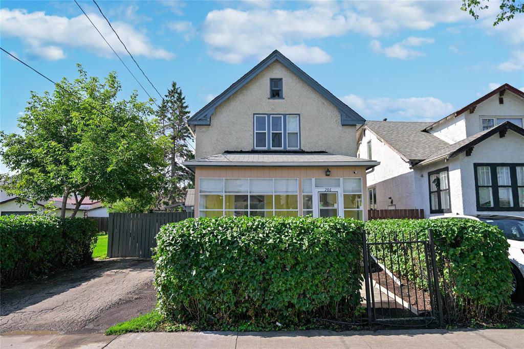 Photo 1 of 286 Aberdeen Avenue, Winnipeg MB