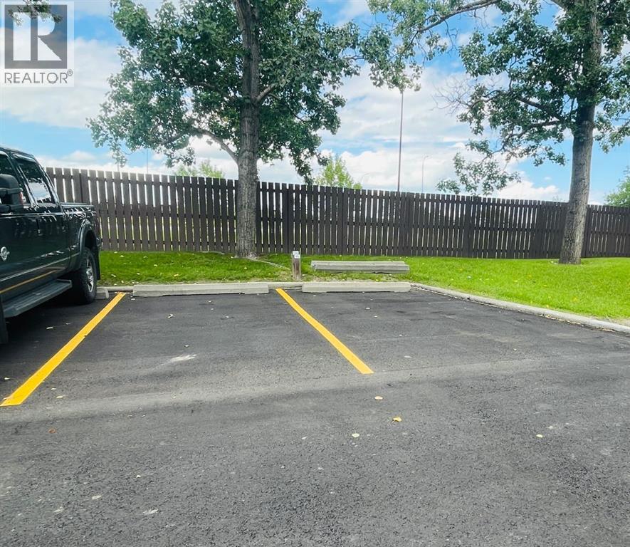 Single Family House for Sale in   Mchugh Court NE Mayland Heights Calgary 