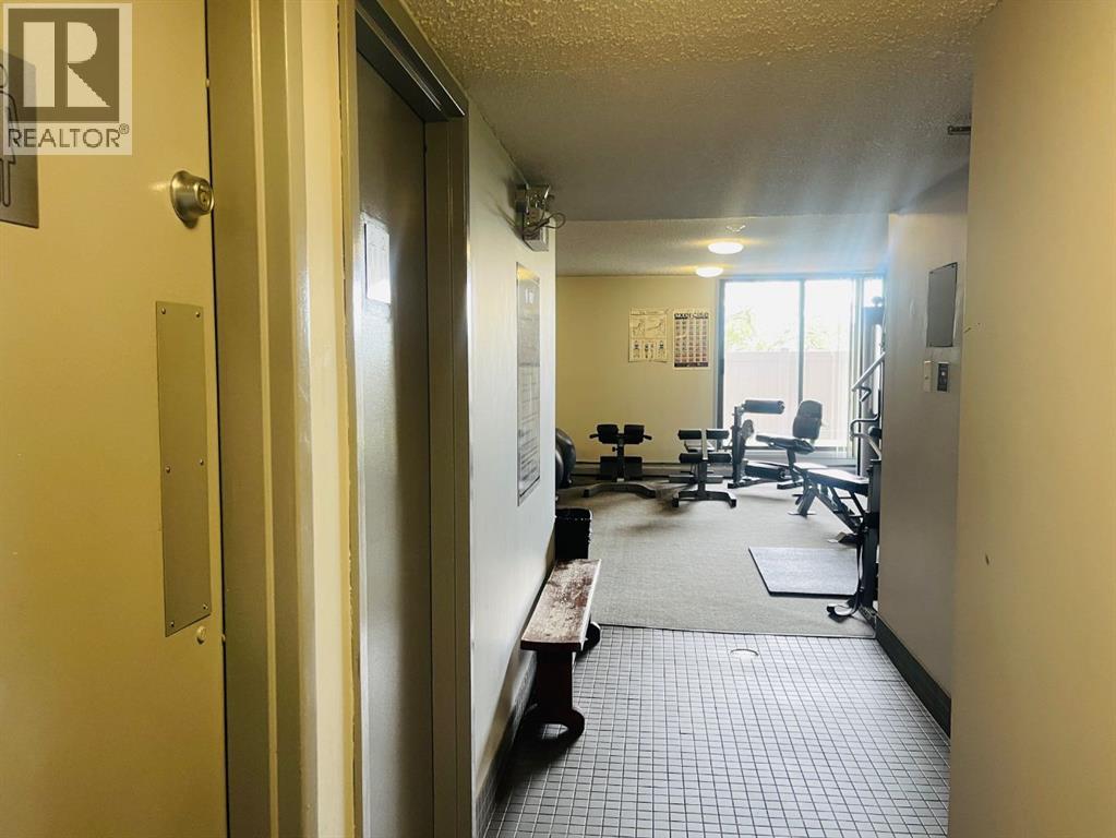 Single Family House for Sale in   Mchugh Court NE Mayland Heights Calgary 