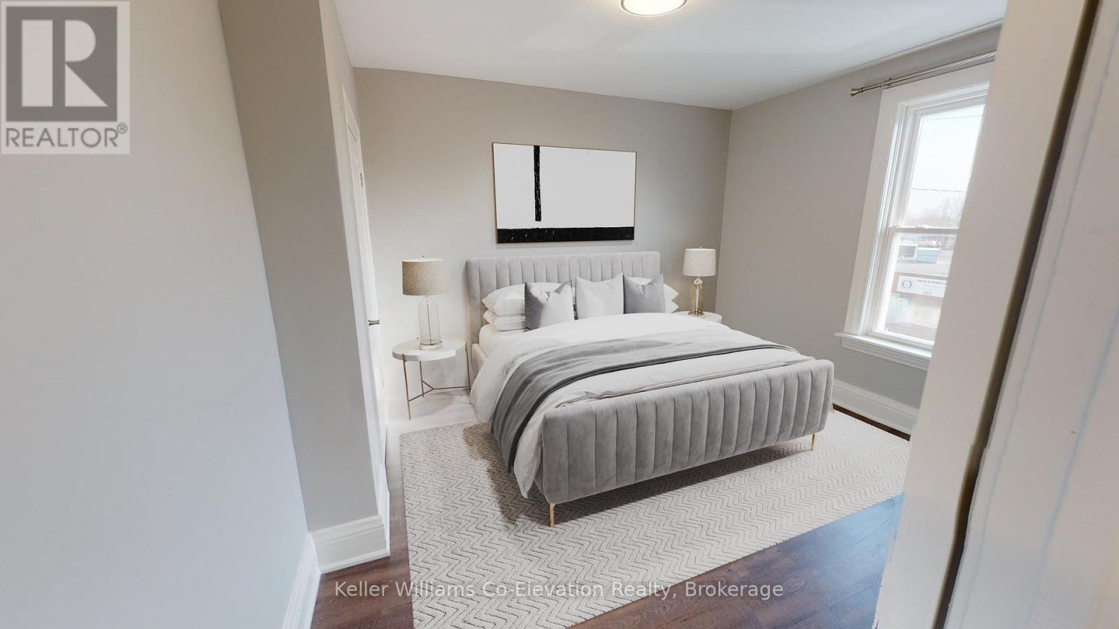 Photo 18 of 66 Nottawasaga Street, Orillia ON